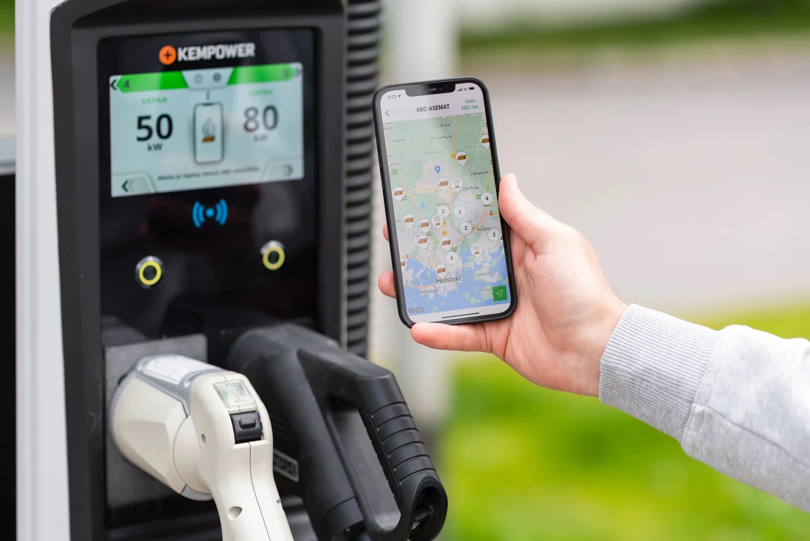 Finska: S Group postavila 100. stanicu za punjenje električnih automobila