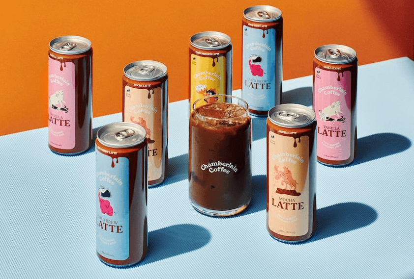 SAD: Walmart i Emma Chamberlain predstavili Chamberlain Coffee u limenci