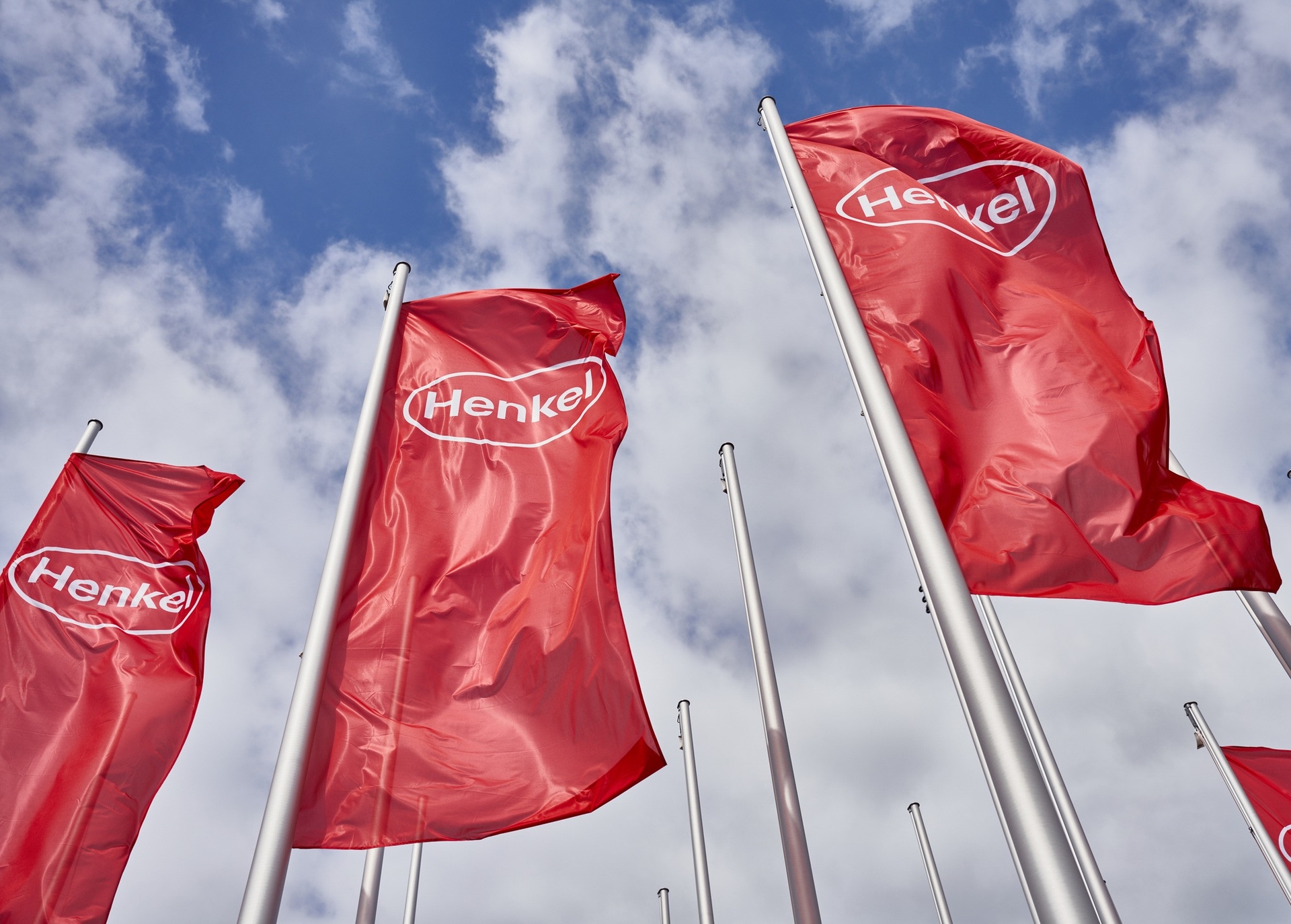Henkel preuzima Stahl Group za 2,1 milijardu evra