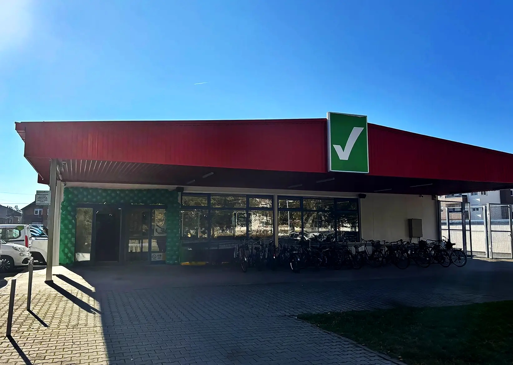 Renovirani Univerexport u Zrenjaninu ponovo otvorio vrata potrošačima