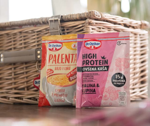 Dr. Oetker predstavio novu ovsenu kašu i palentu sa ajvarom