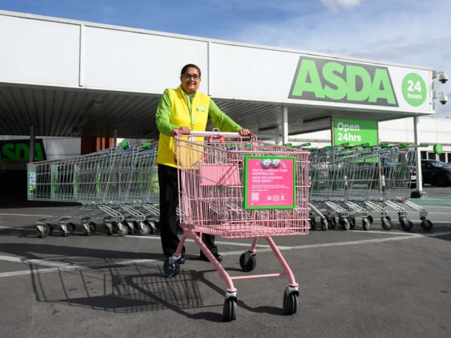 Asda uvodi roze kolica povodom meseca borbe protiv raka dojke