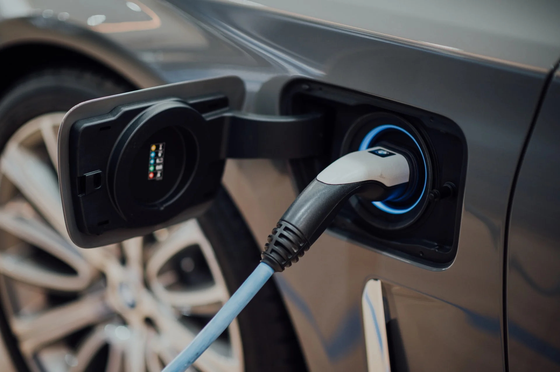 Nemačka: REWE i Shell postavljaju stanice za punjenje električnih vozila