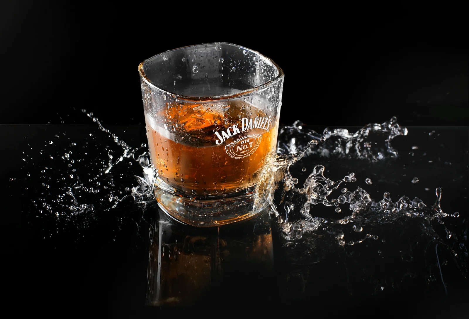 Brown-Forman sa rastom prodaje od 2% u trećem kvartalu