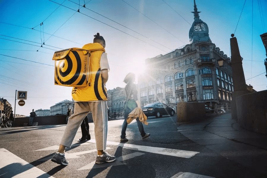 Rusija: X5 grupa potpisala ugovor o saradnji sa Yandex Food